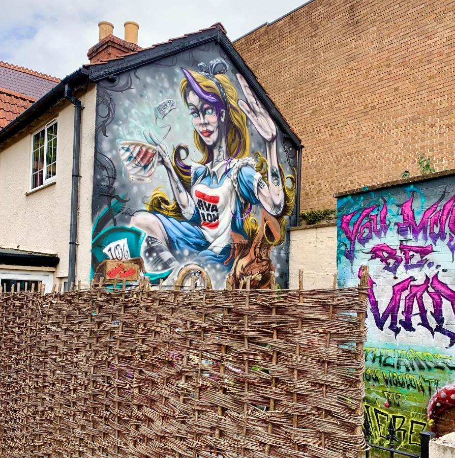 The Rabbit Hole Villa Glastonbury Exteriör bild